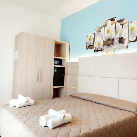 Hotel Monica Rimini Esterno foto