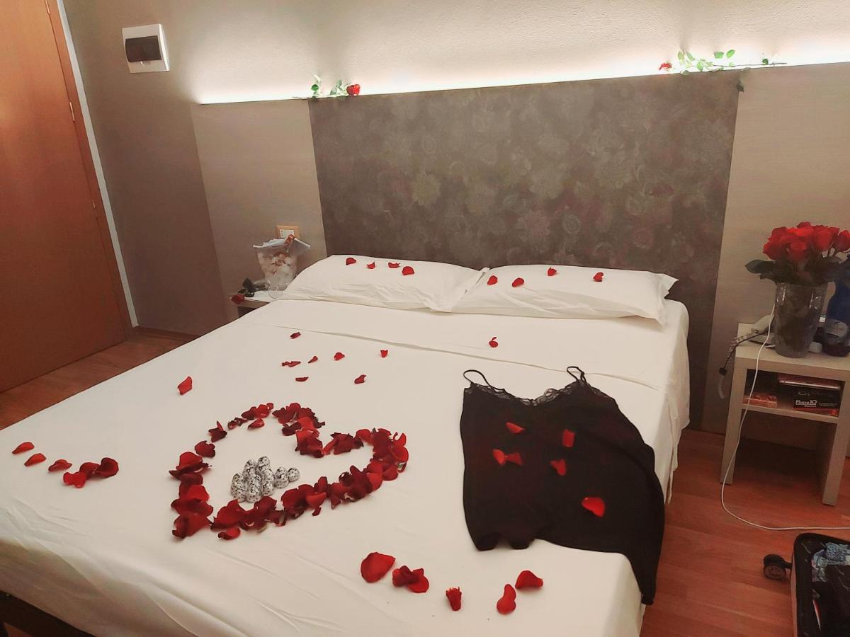 Hotel Monica Rimini Esterno foto
