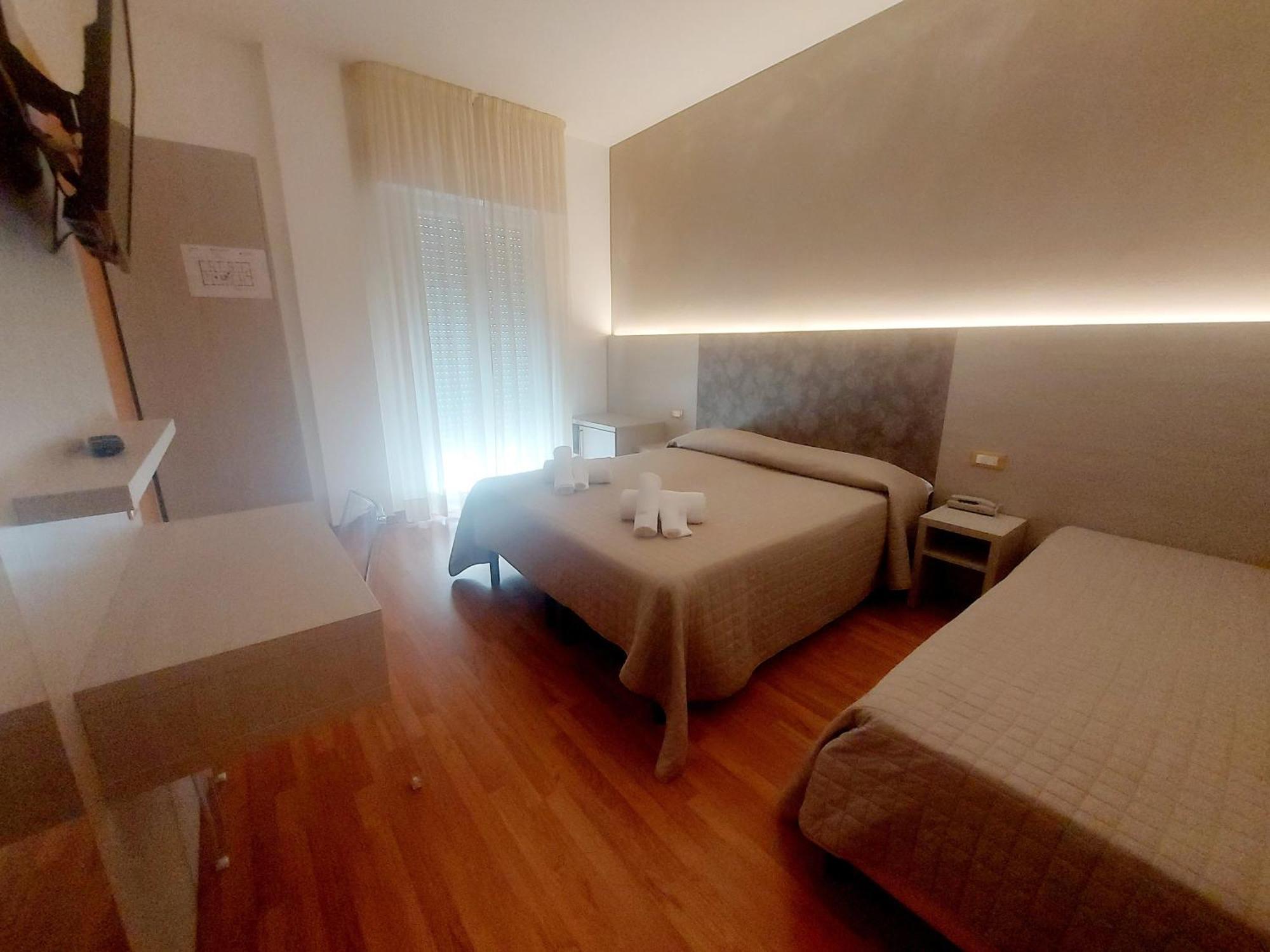 Hotel Monica Rimini Esterno foto