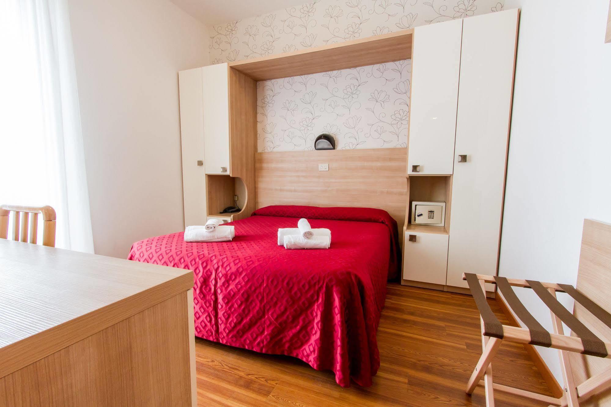Hotel Monica Rimini Esterno foto