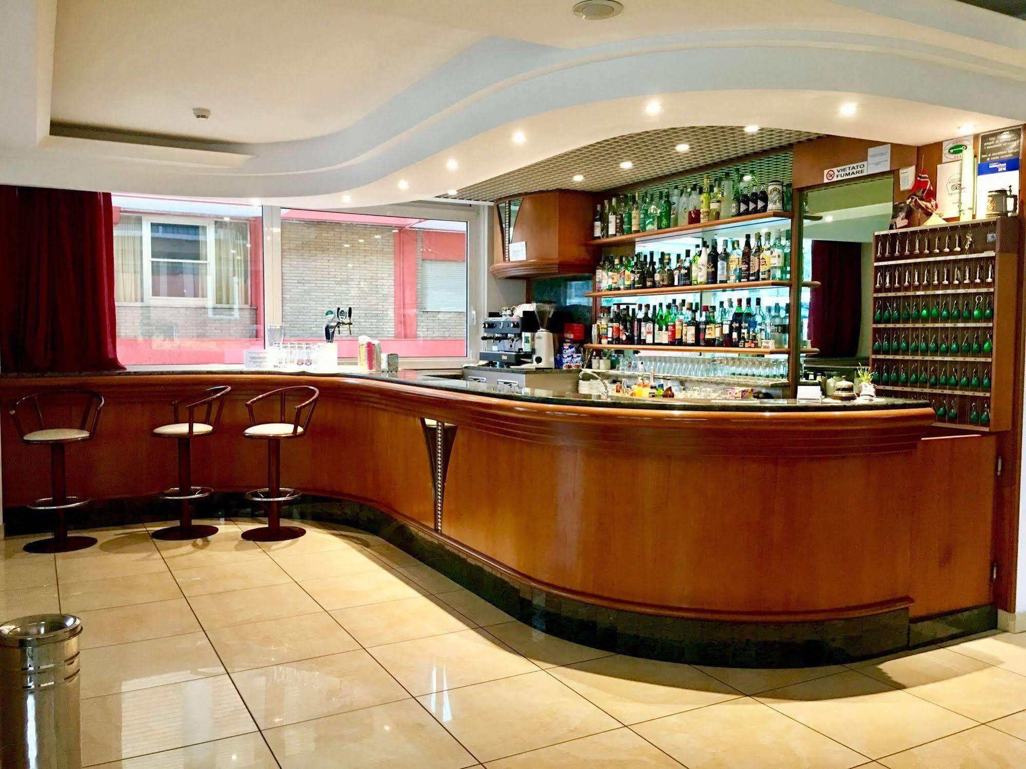 Hotel Monica Rimini Esterno foto