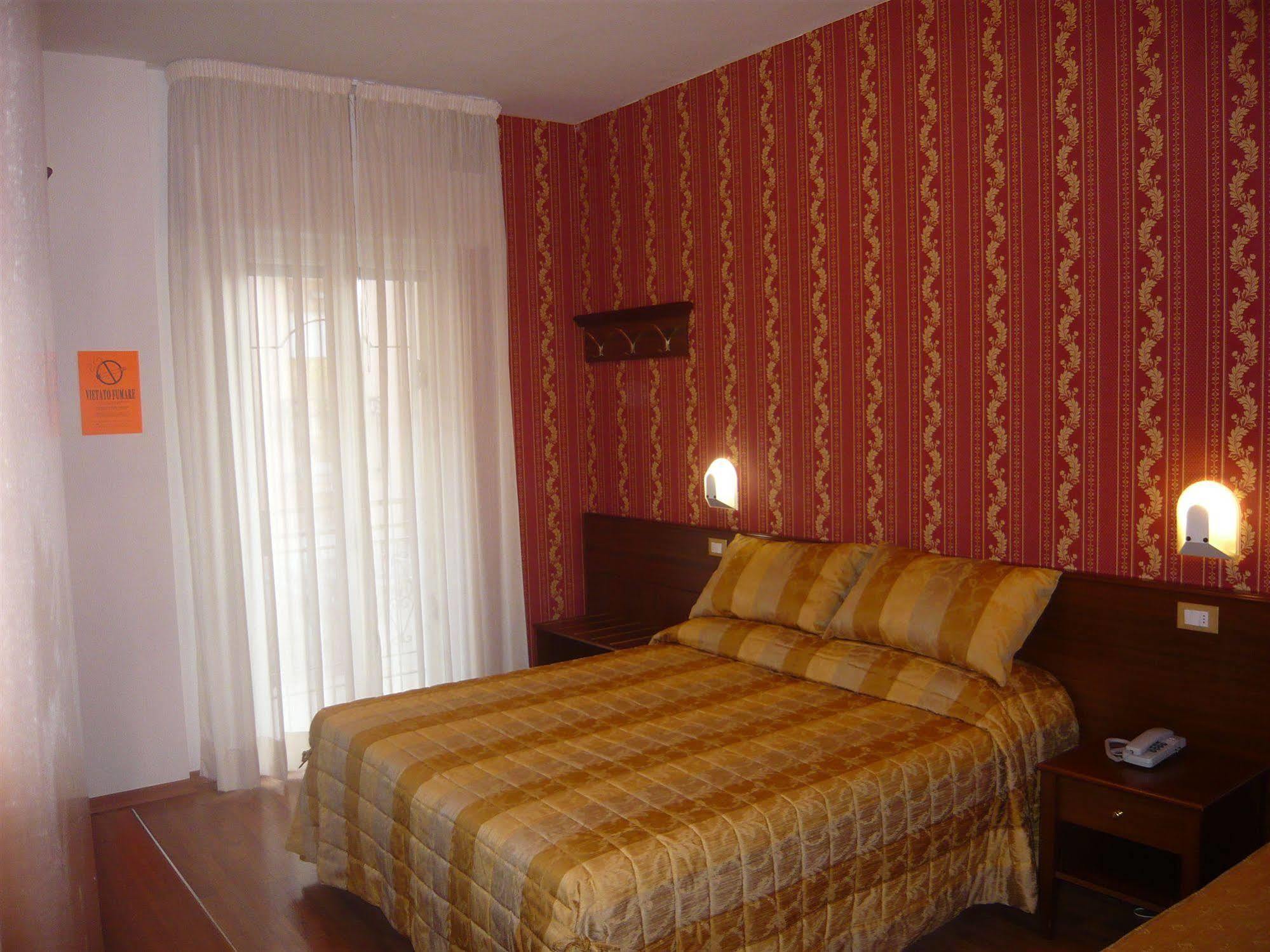 Hotel Monica Rimini Esterno foto
