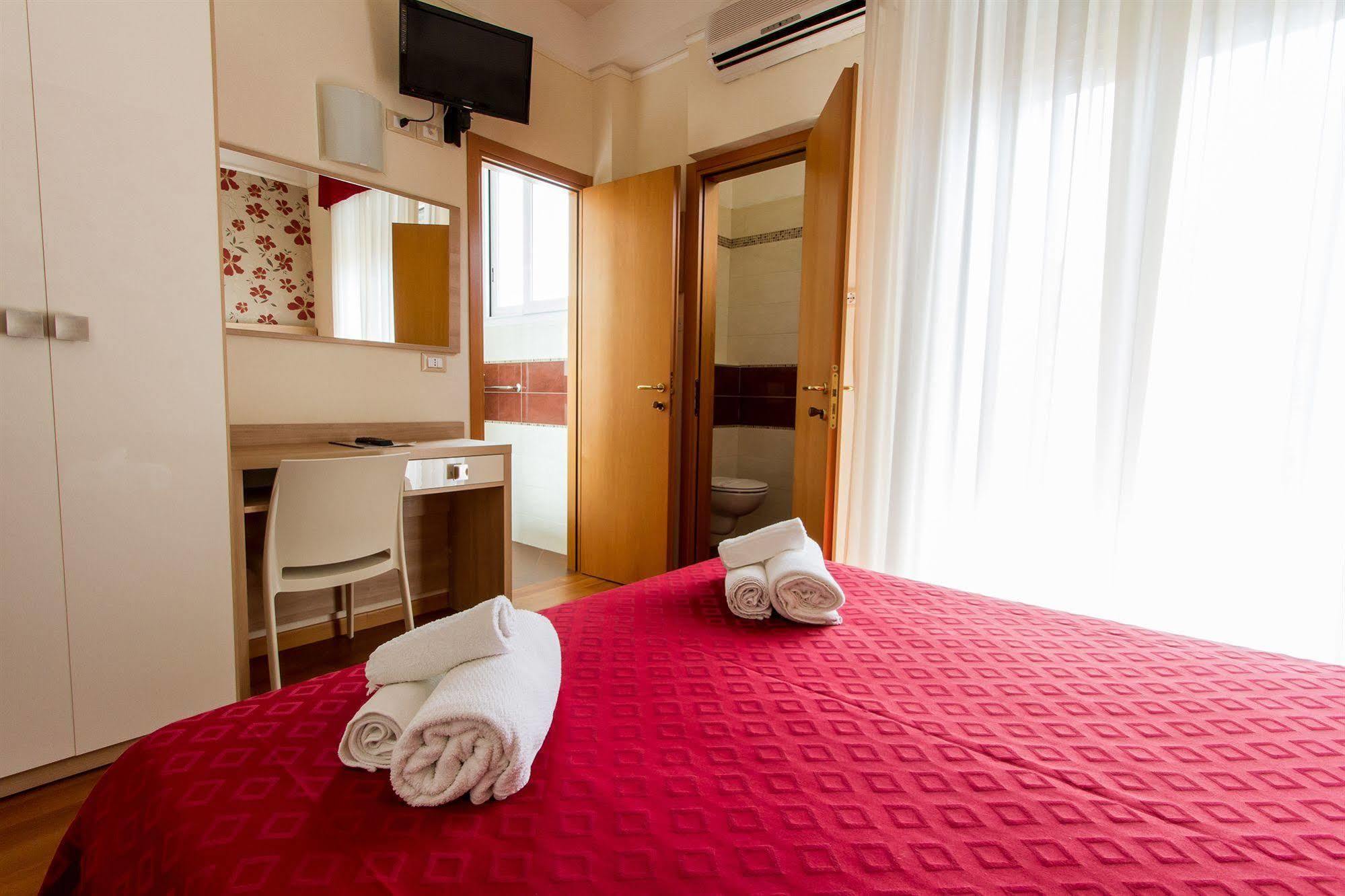 Hotel Monica Rimini Esterno foto