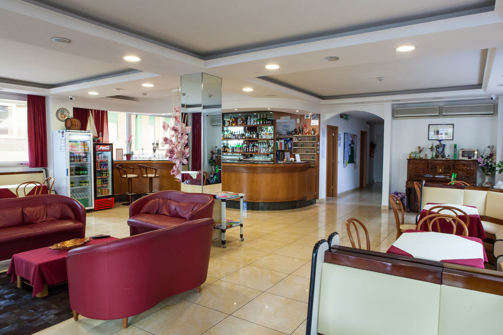 Hotel Monica Rimini Esterno foto